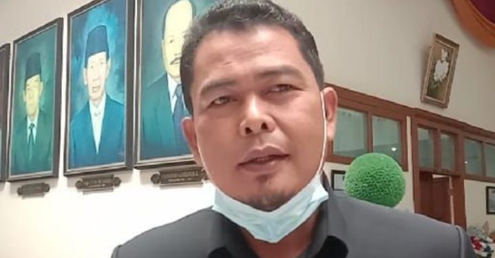 Pemerintah Kewalahan Pengusaha Tambang BB Tersenyum Rakyat Menderita