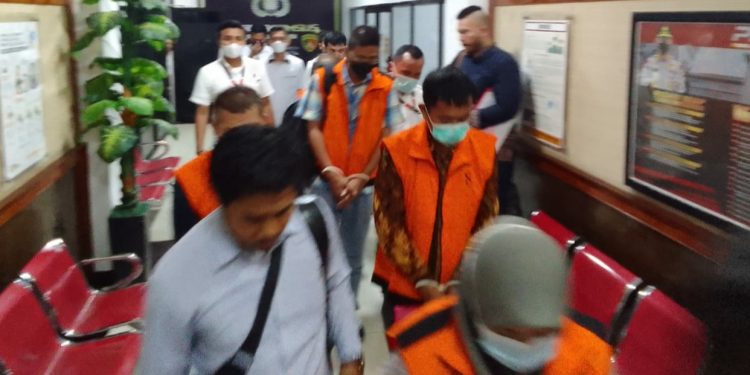 Lima Orang Tersangka Dugaan Korupsi Pembangunan Puskesmas Bungku Di Tahan Subdit  III Reskrimsus Polda Jambi