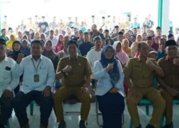 Penyerahan Simbolis Sidang Itsbah Nikah Di Kantor Camat Dihadiri Bupati Batang Hari
