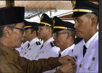 H.Bakhtiar.SP Melantik Dan Mengambil Sumpah (JPT)Pratama Lingkup Kabupaten Batang Hari