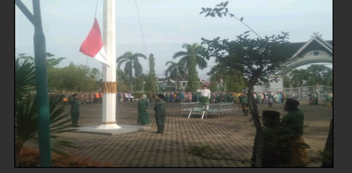 Apel Perdana Di Halaman Kantor Bupati Batang Hari Berjalan Dengan Khidmat