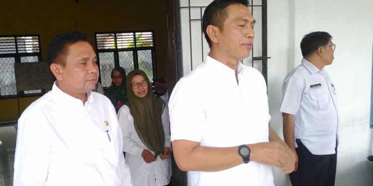 Hari Pertama Masuk Kerja Usai Cuti Dan Libur Bersama Hari Raya Idulfitri 1444 H Bupati Batanghari Sidak Ke Dinas PDK