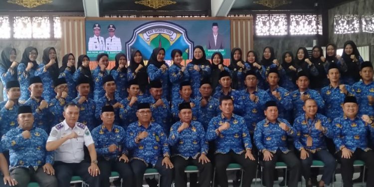 Bupati Batanghari Melantik Dan Mengambil Sumpah 38 Orang Jabatan Fungsional Di Lingkungan Pemkab