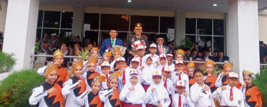 Sempat Di Guyur Hujan, Upacara HUT Bhayangkara Ke 77 Polres Batanghari Berjalan Khidmat