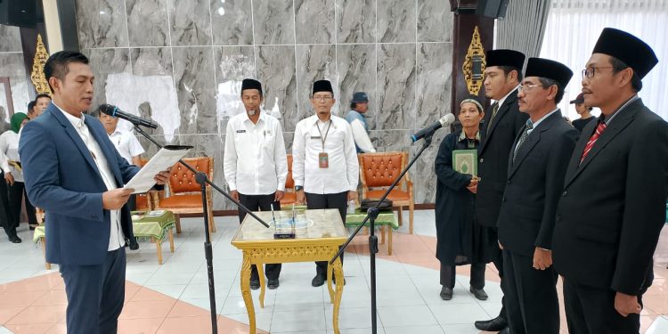 Tiga Eselon II Resmi Di Lantik & Diambil Sumpahnya Oleh Bupati Mhd.Fadhil Arief